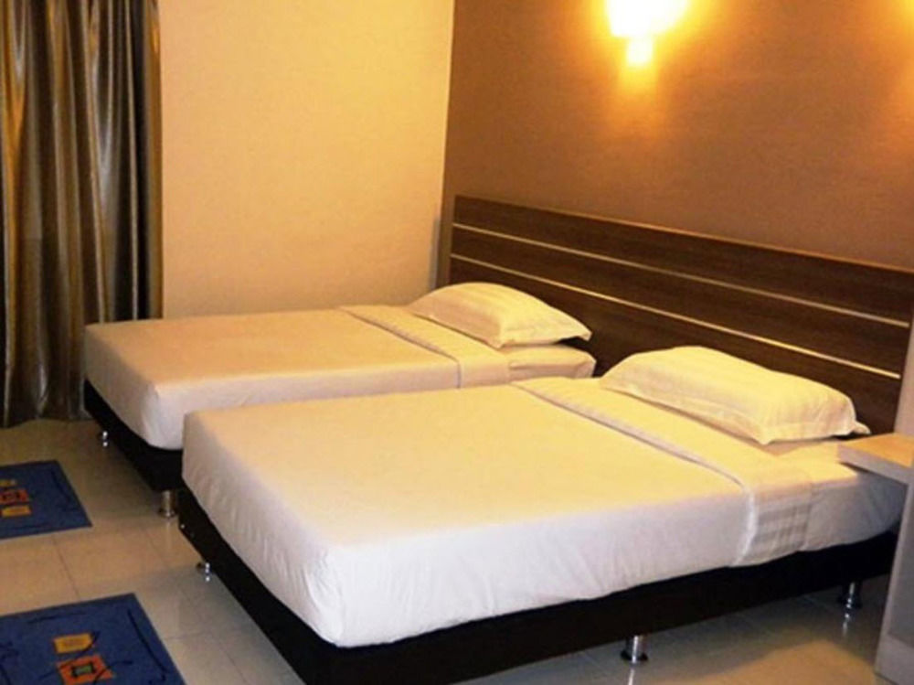 Oyo 182 Simms Grand Inn 吉隆坡 外观 照片