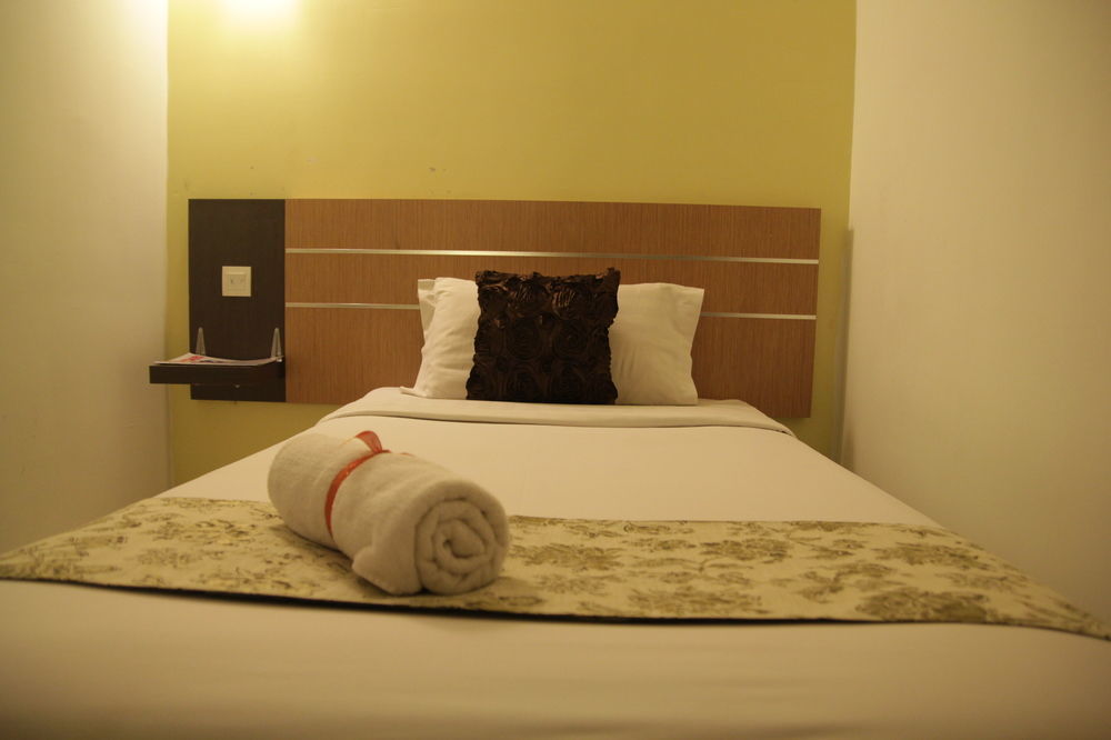 Oyo 182 Simms Grand Inn 吉隆坡 外观 照片